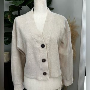 Cropped Cream cardigan